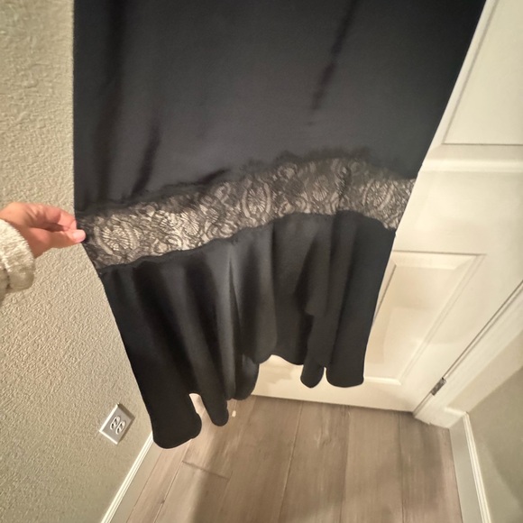 Sachin & Babi Black Satin Slip Dress w/ Lace Trim — Size 6 - Picture 6 of 10